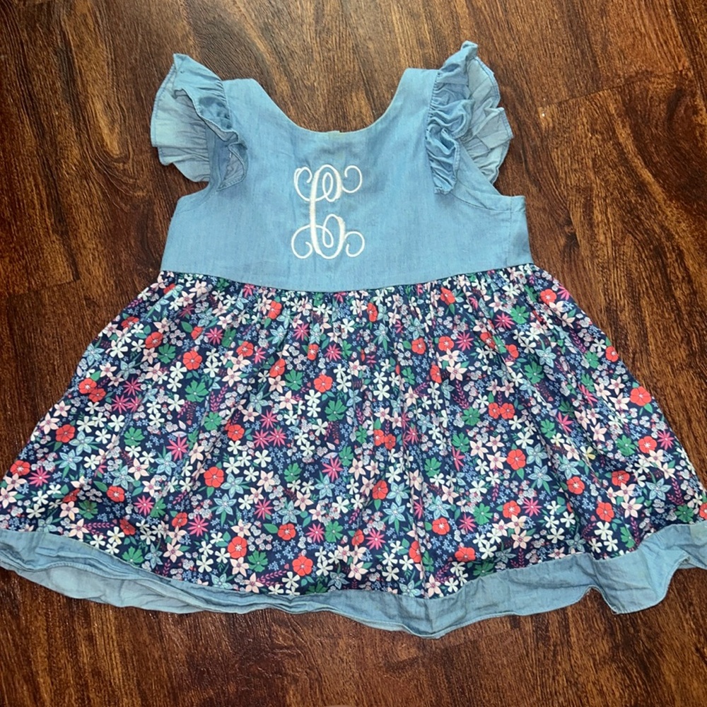 RICRAC & RUFFLES TOP